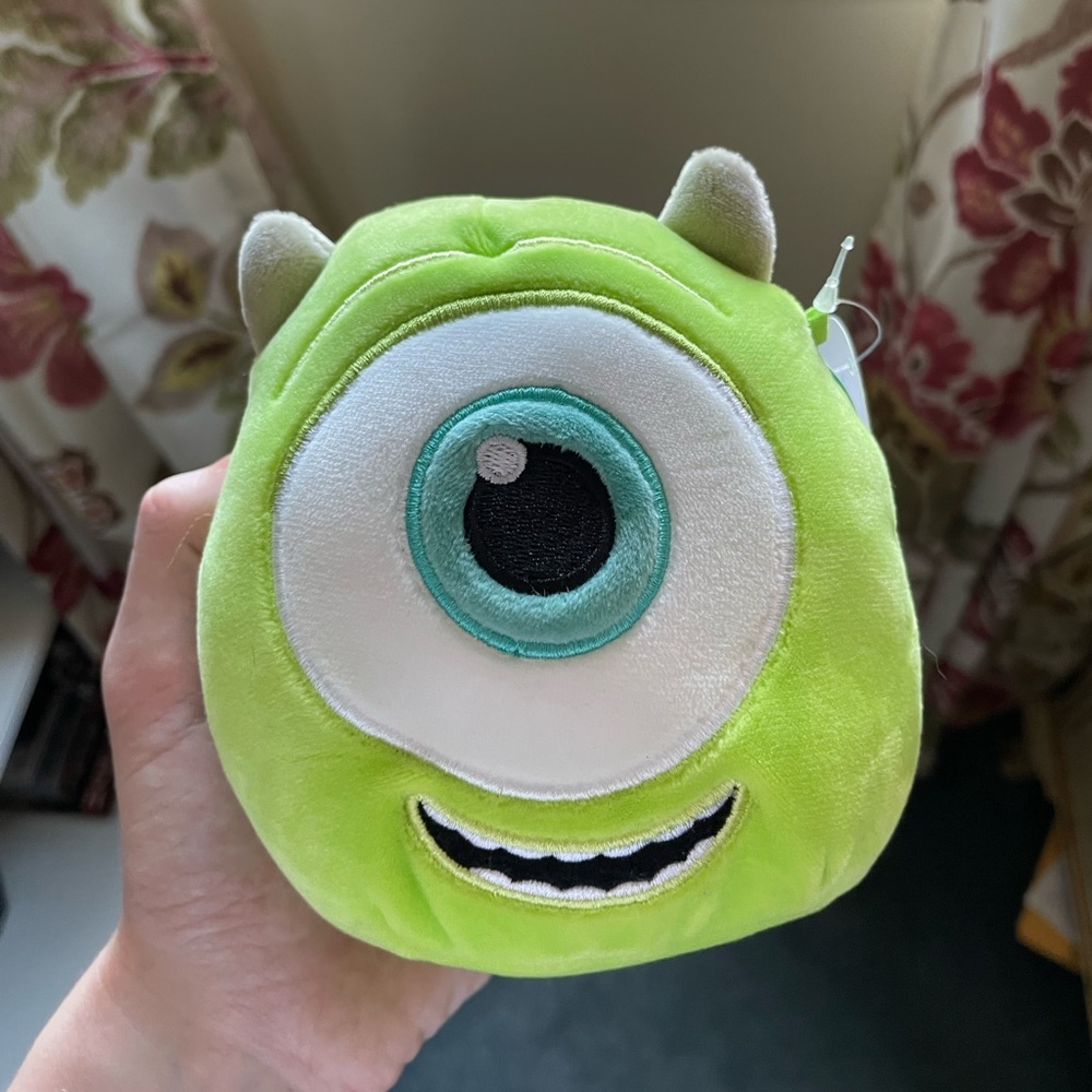 Mike Wazowski Squishmallow. NWT. Kellytoy
